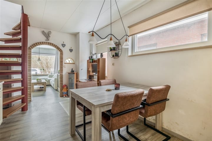 Foto 15 van Langeleegte 121