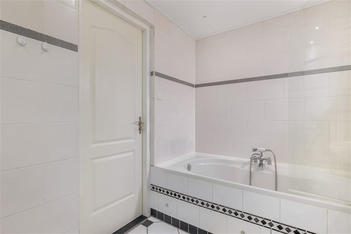 Foto 21 van Langeleegte 121