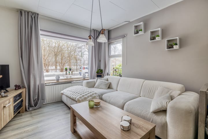 Foto 9 van Langeleegte 121