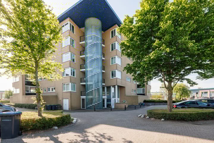 Foto 9 van Lemmerstraat 145