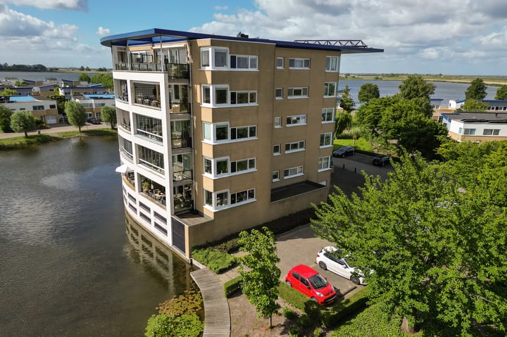 Foto 7 van Lemmerstraat 145