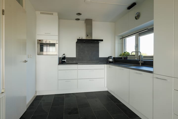 Foto 19 van Lemmerstraat 145