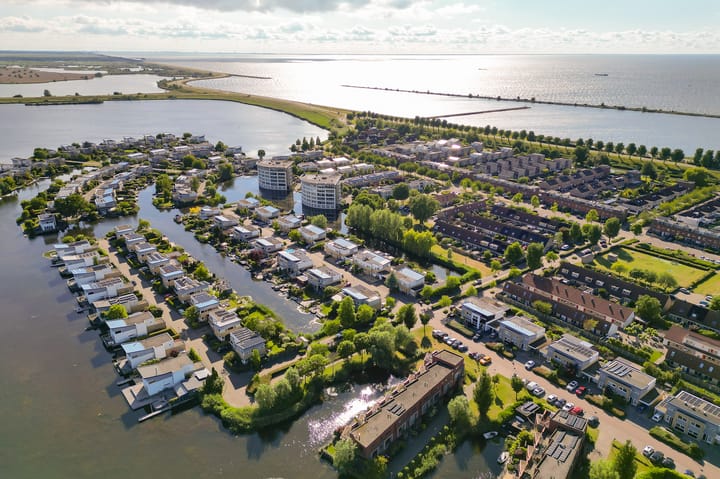 Foto 36 van Lemmerstraat 145