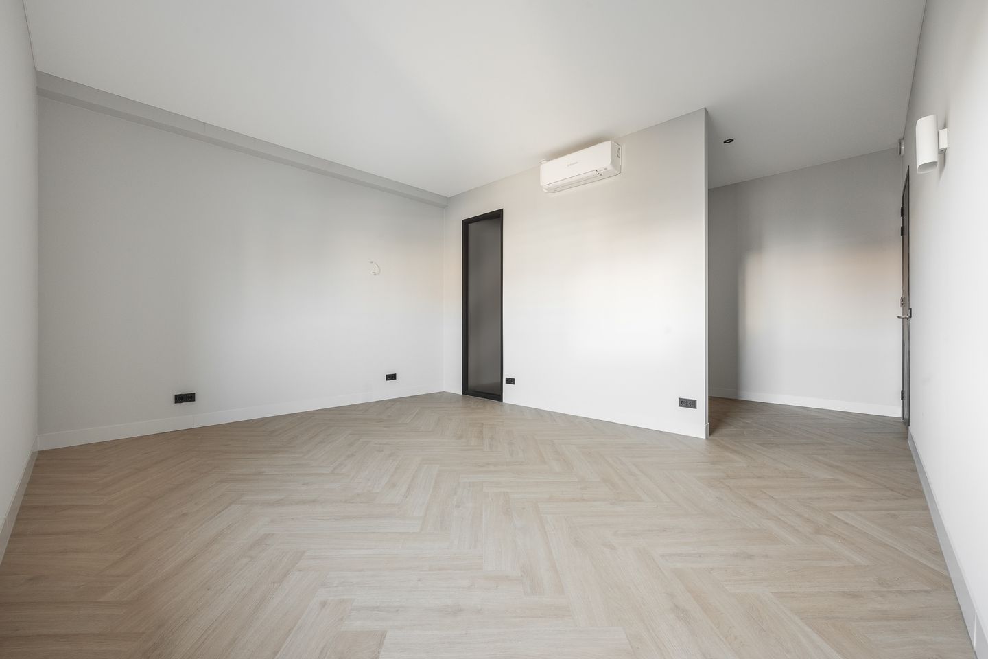 Photo 19 of Zilverparkkade 131