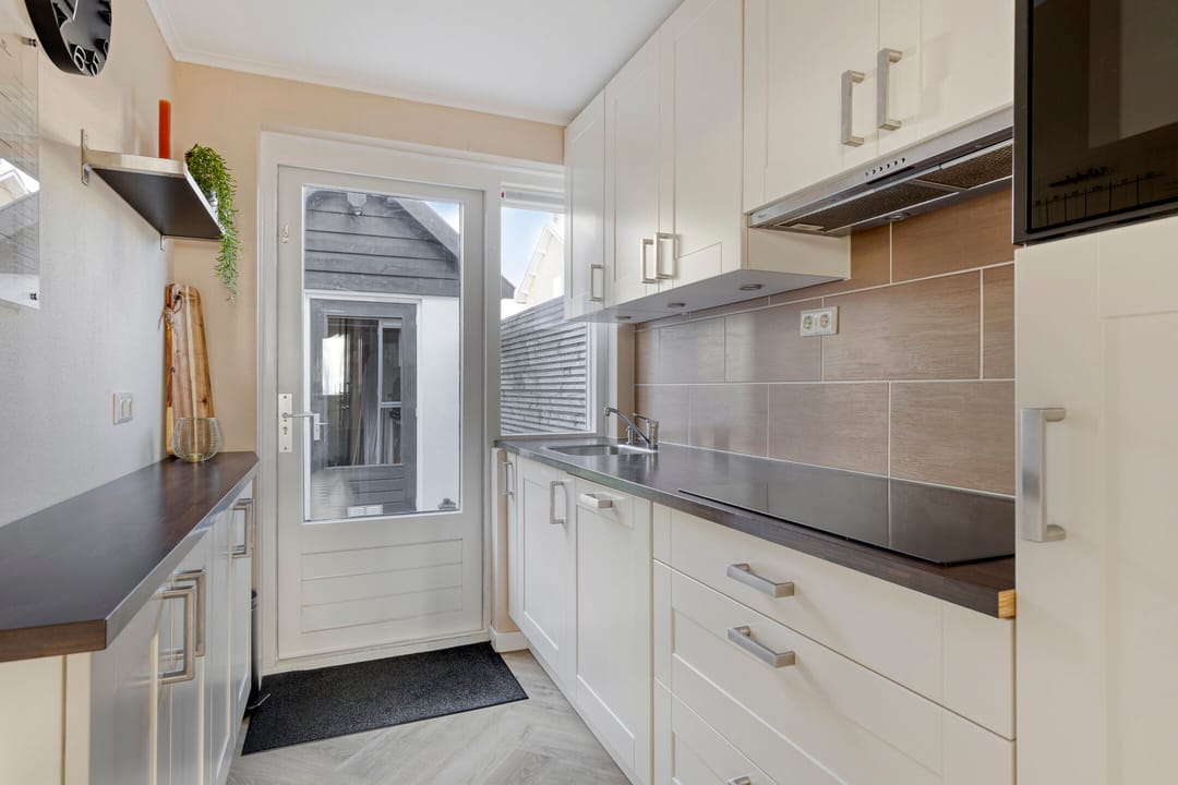 Photo 7 of Cort van der Lindenlaan 28