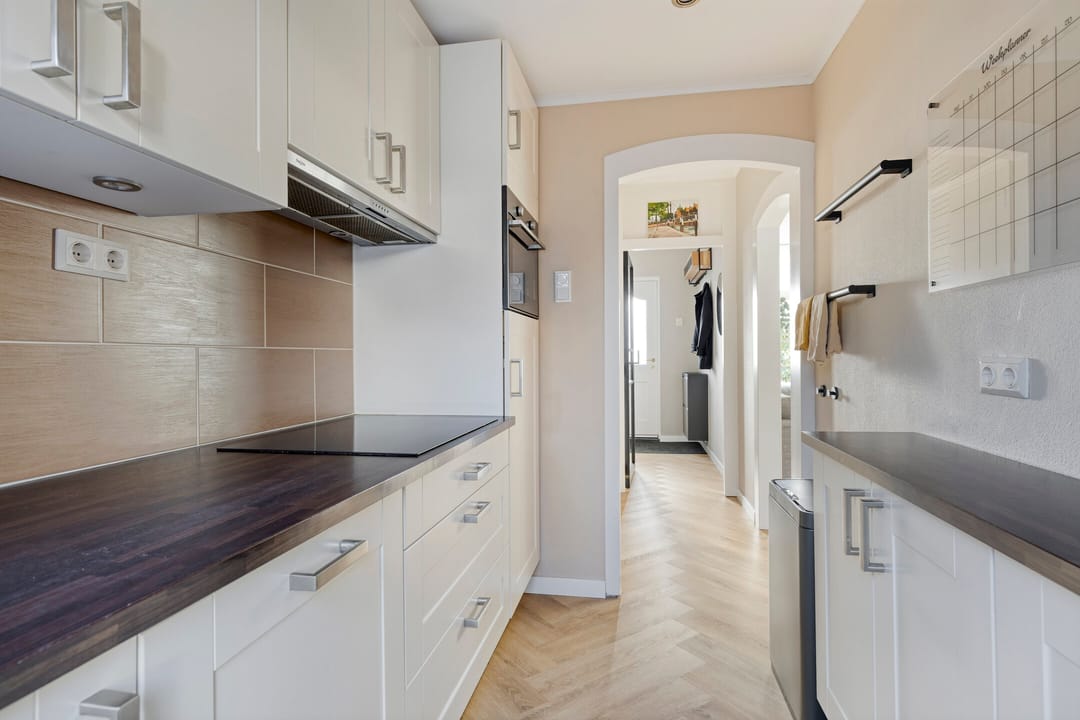 Photo 8 of Cort van der Lindenlaan 28