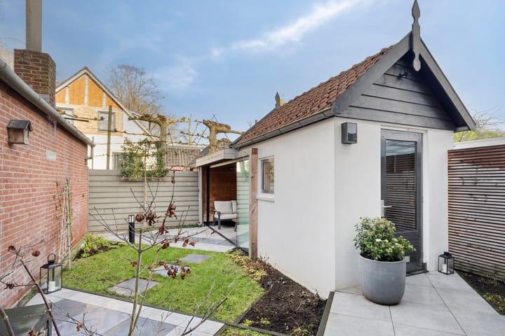 Foto 23 van Cort van der Lindenlaan 28