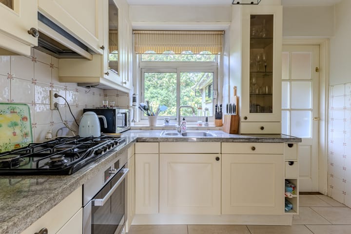 Foto 10 van Molenweg 1