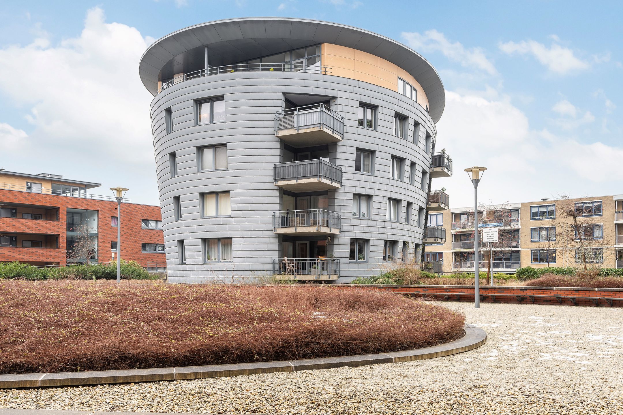 Buying a house in The Netherlands., Nieuwstraat 402