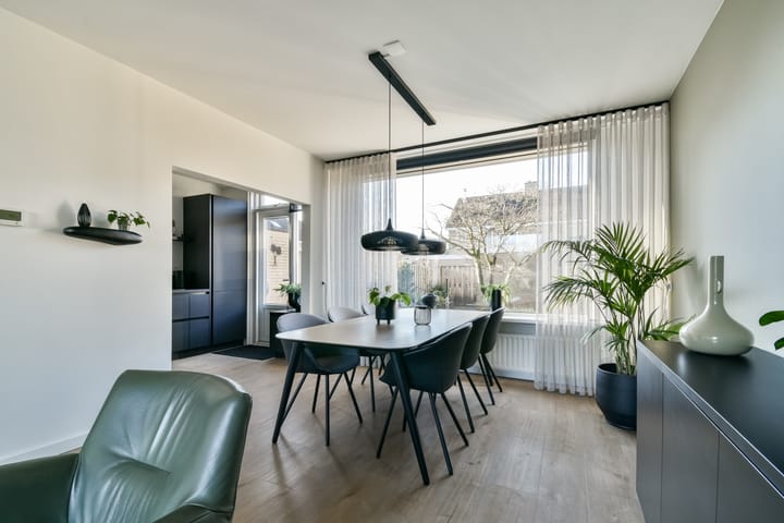 Foto 13 van Jac. P. Thijssesingel 52