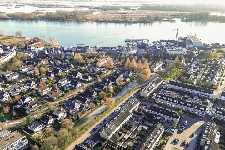 Foto 38 van Jac. P. Thijssesingel 52