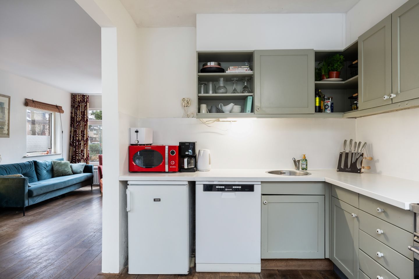 Photo 14 of Troelstraweg 2