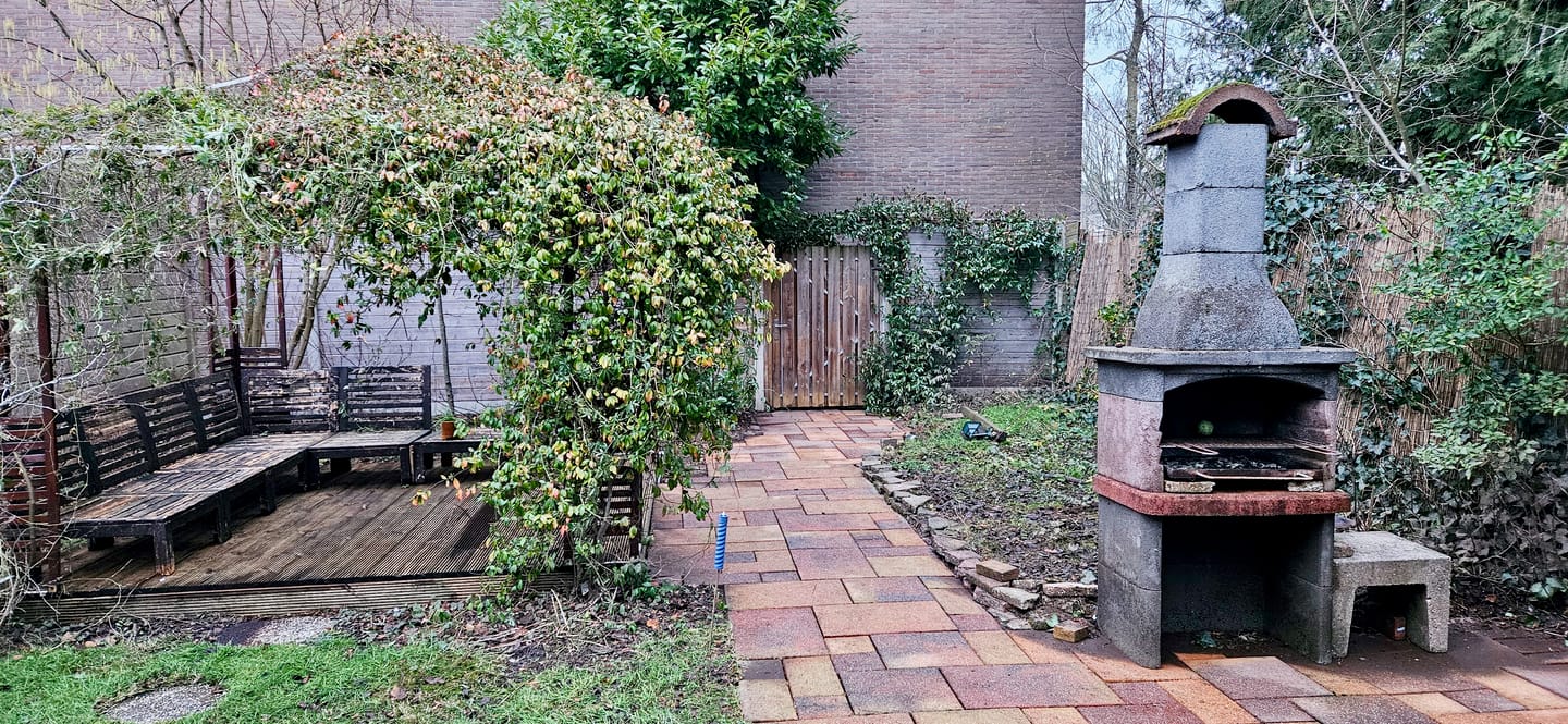 Photo 40 of Troelstraweg 2