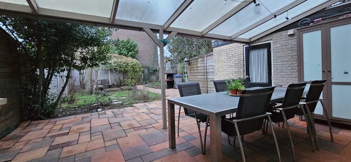 Foto 42 van Troelstraweg 2