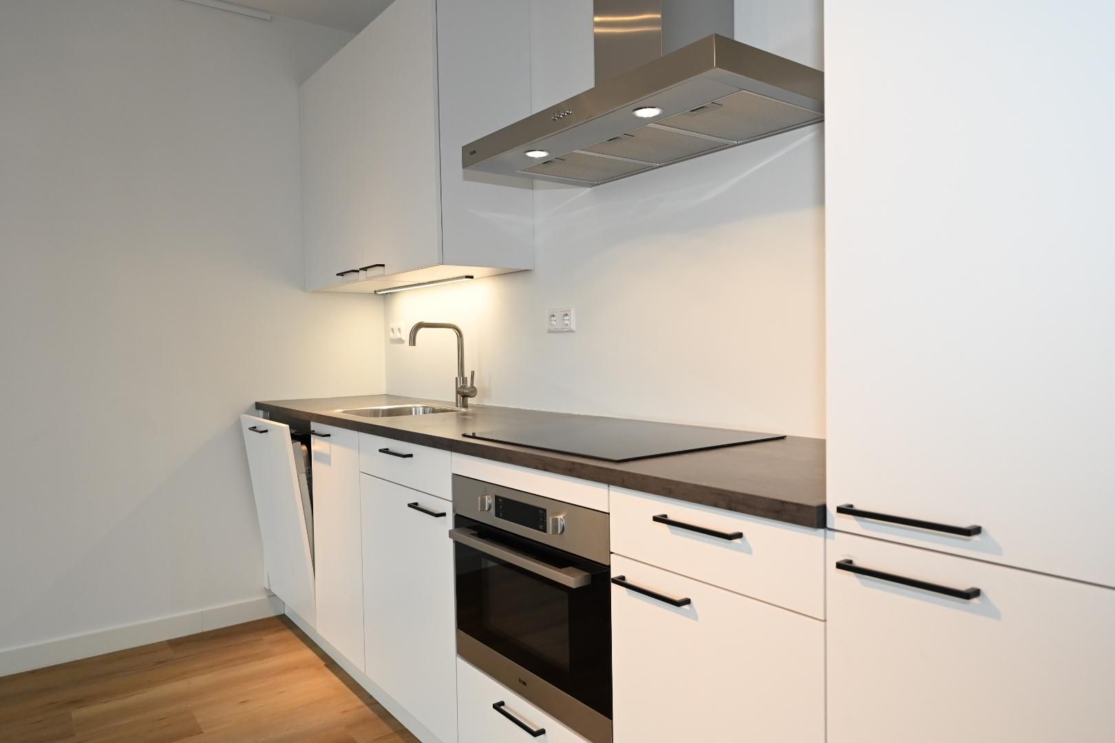 Foto 9 van Baan 34-E20