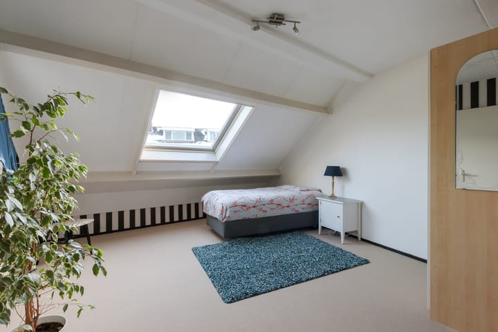 Foto 15 van Ridderspoorhof 10