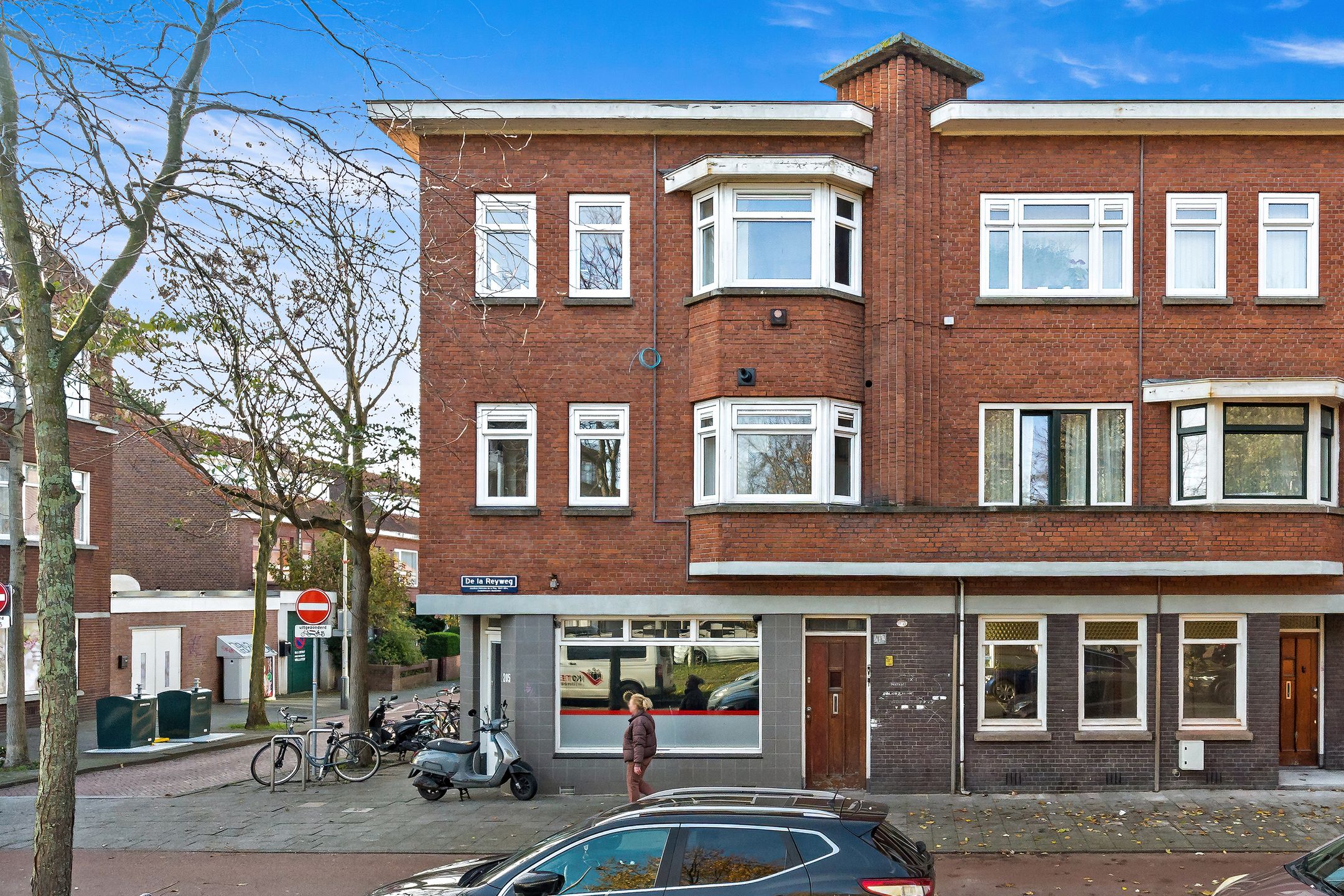 Buying a house in The Netherlands., De la Reyweg 203