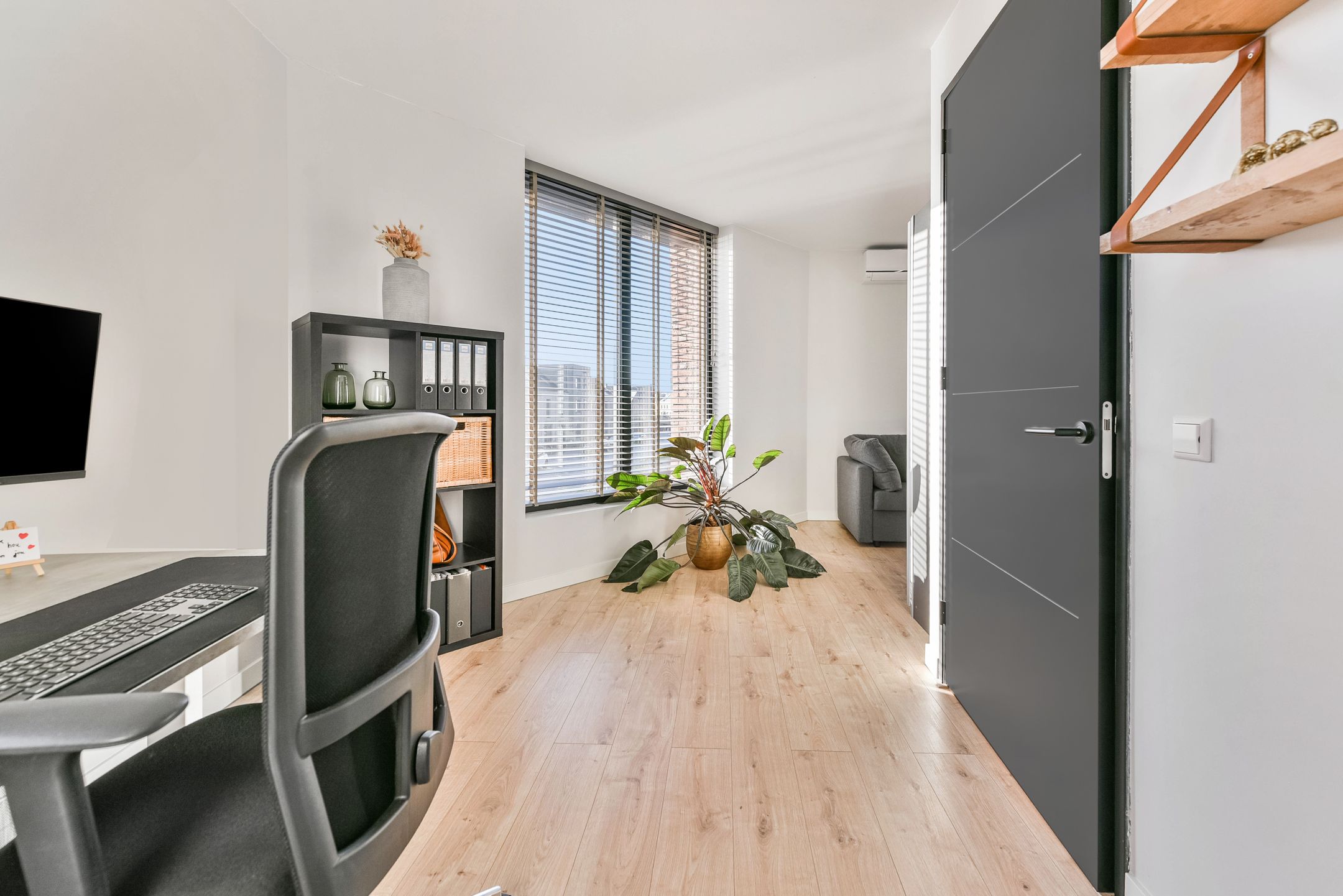 Foto 36 van Nijmegenstraat 2