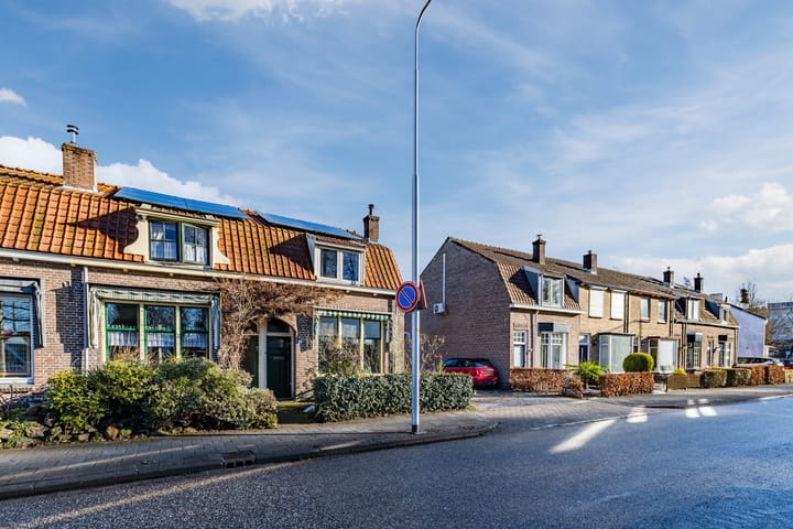 Photo 1 of Parallelweg Oost 6