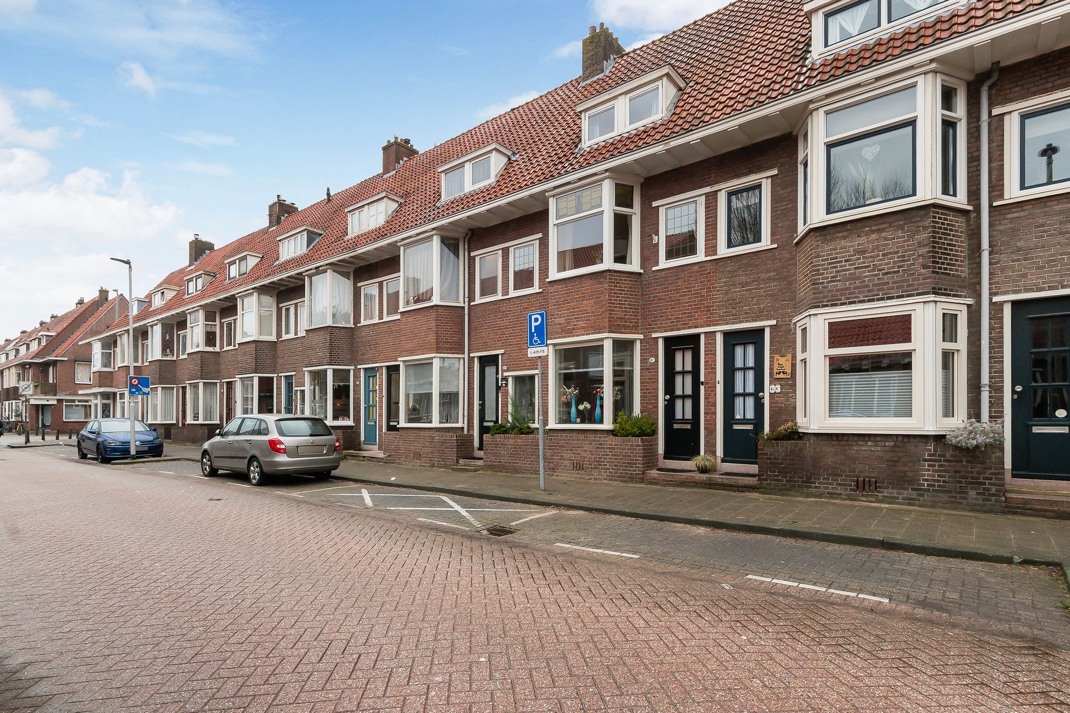 Buying a house in The Netherlands., Pieter van Aschstraat 8-A