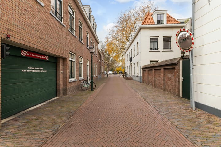 Foto 41 van Kronenburgplantsoen 12-L