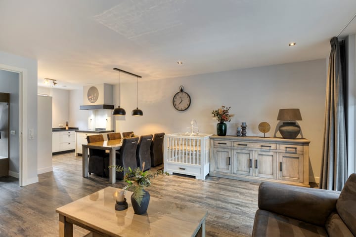 Foto 8 van Schoolstraat 37