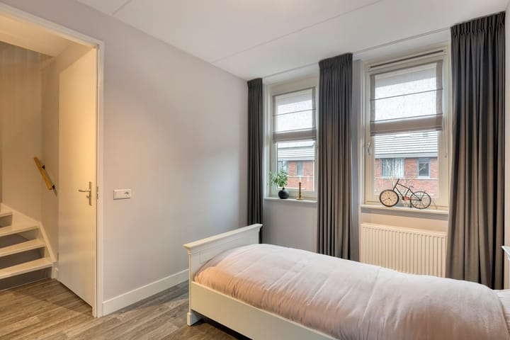 Foto 20 van Schoolstraat 37