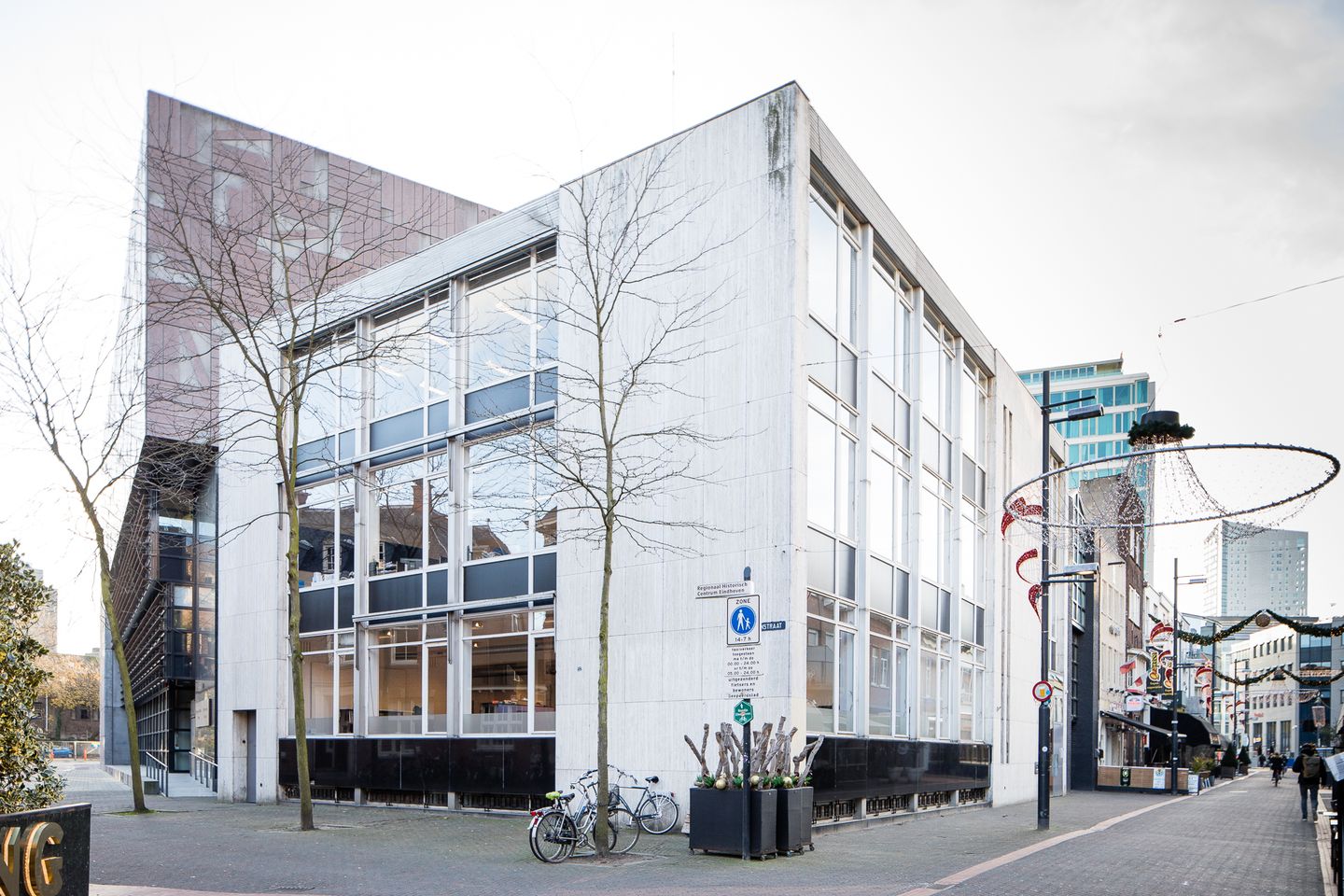 Bekijk foto 1 van Dommelstraat 11