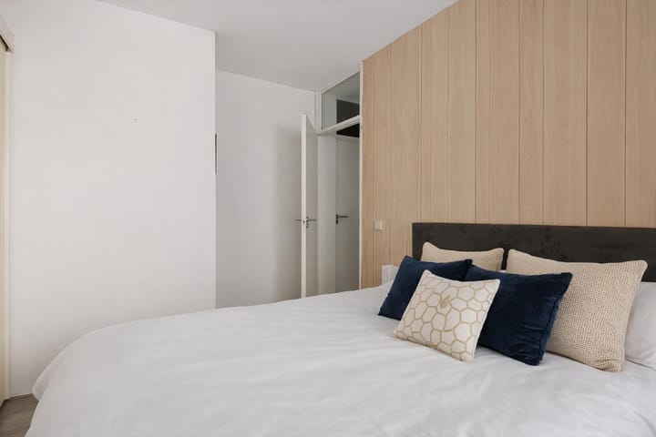 Photo 23 of Ritsaert 33