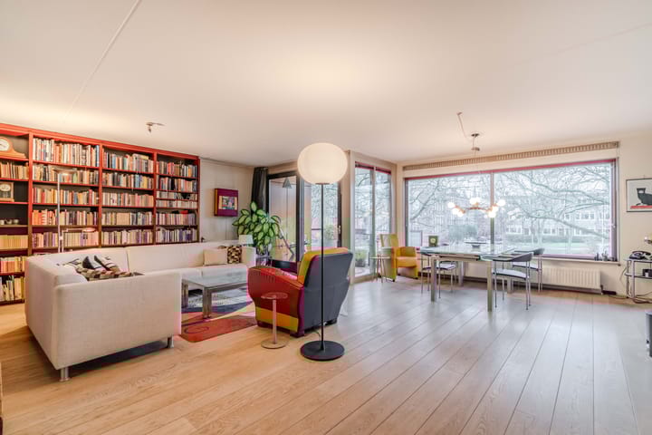 Photo 2 of Oostsingel 148-B