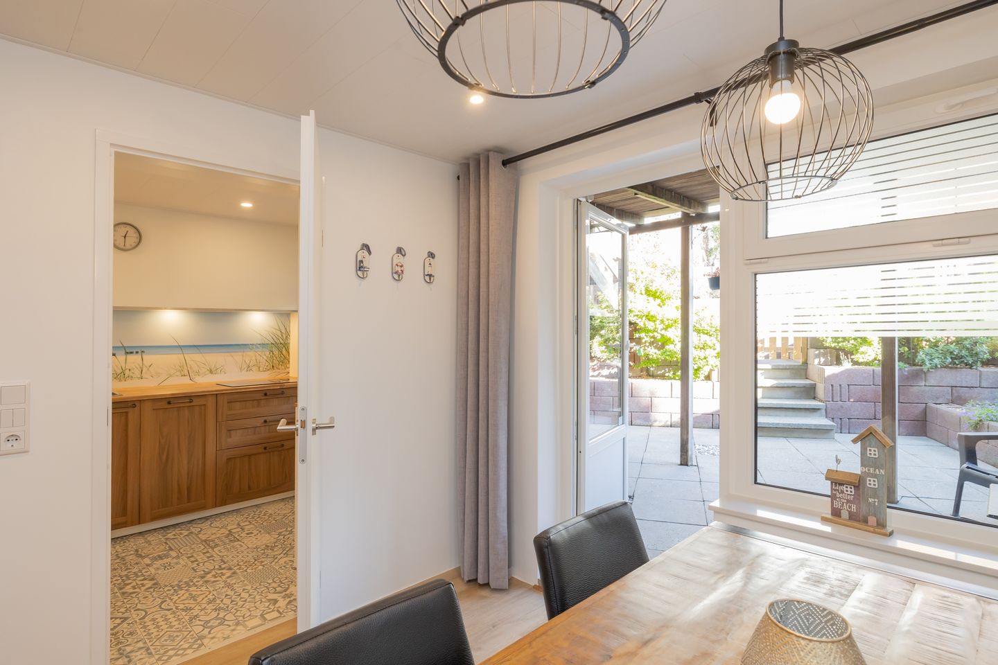 Photo 10 of Prins Bernhardstraat 4