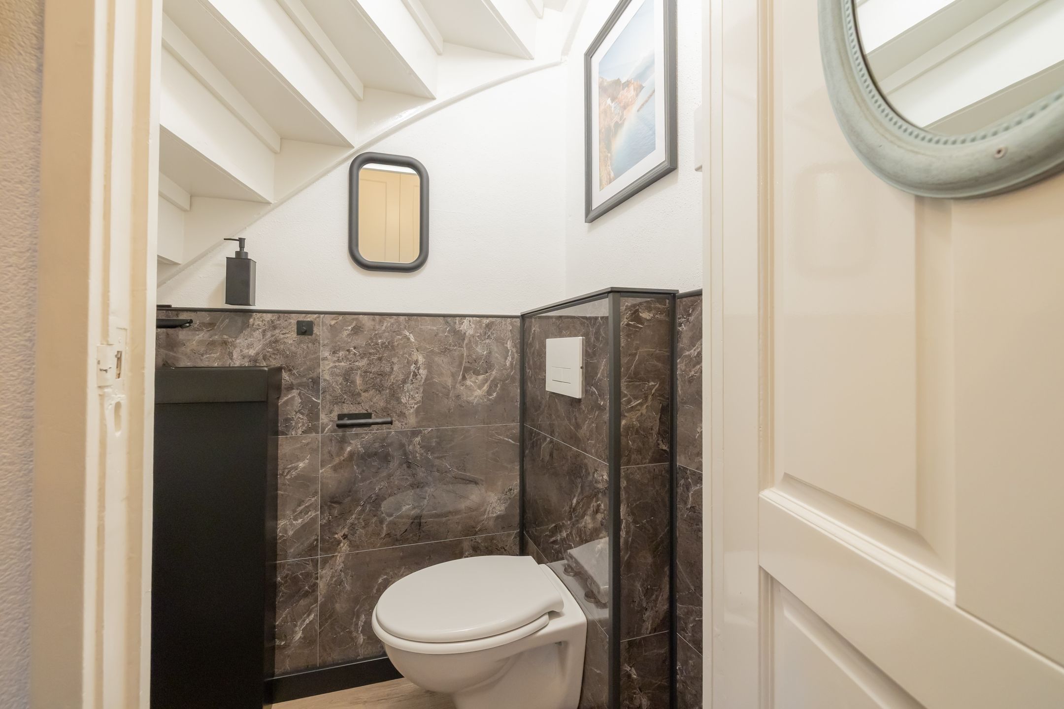 Photo 21 of Prins Bernhardstraat 4