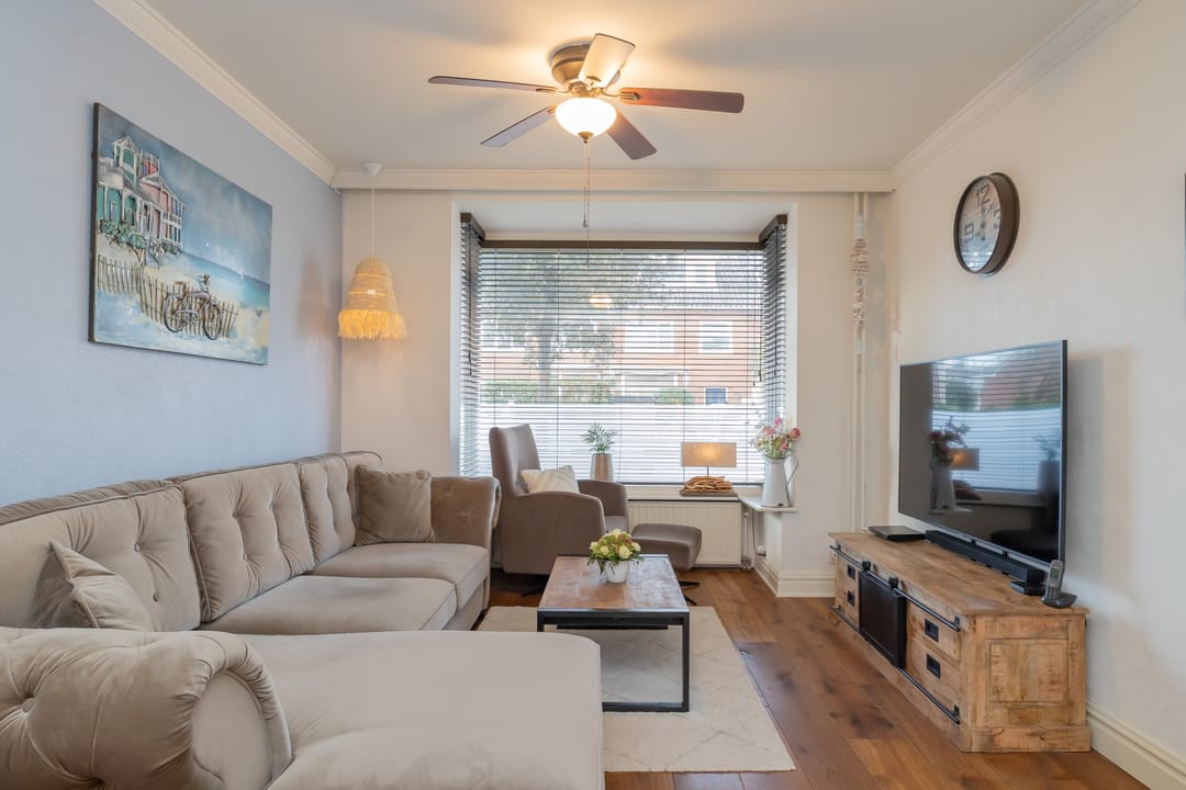 Photo 23 of Prins Bernhardstraat 4