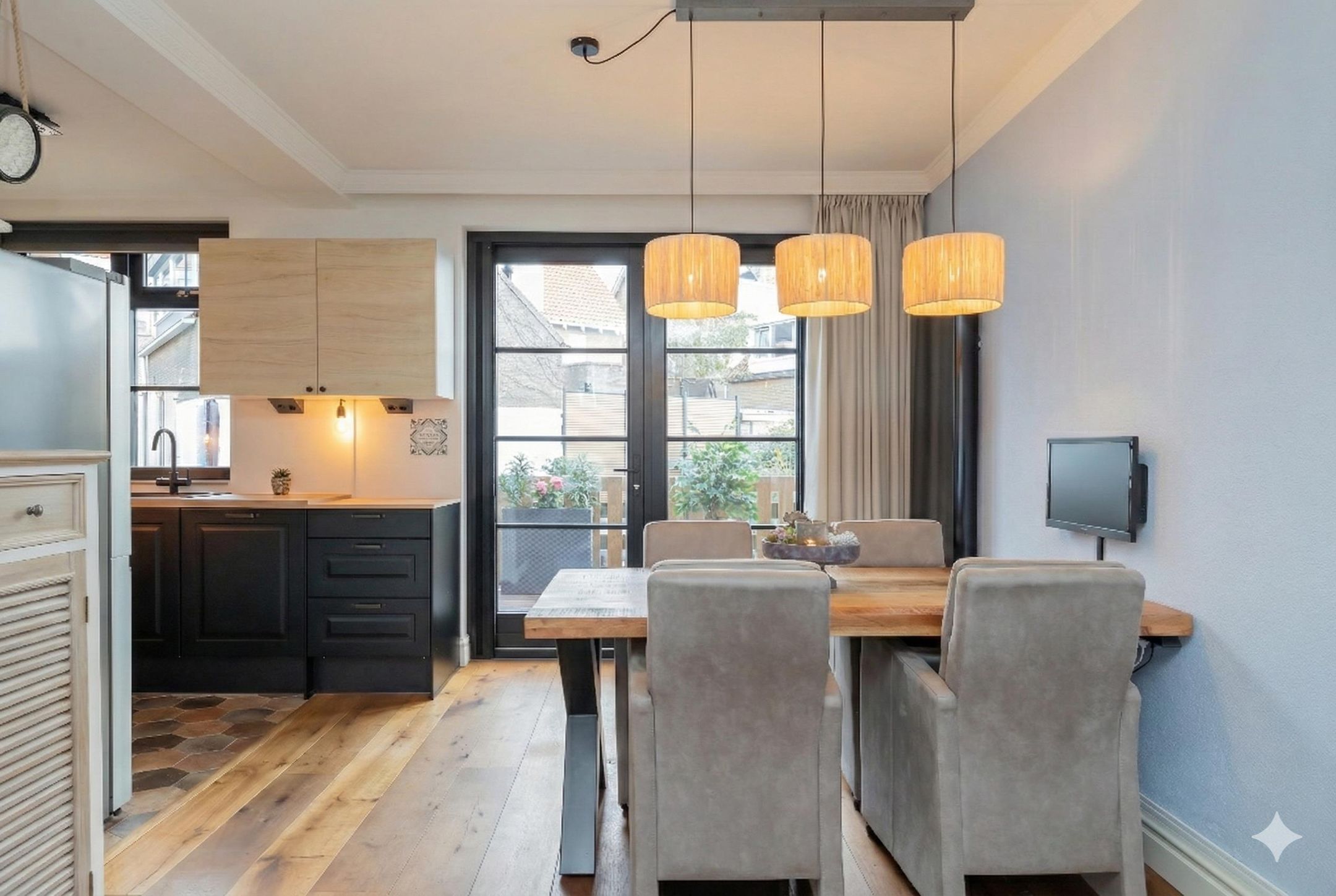 Photo 27 of Prins Bernhardstraat 4