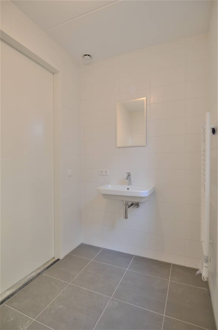 Photo 22 of Faas Wilkesstraat 397