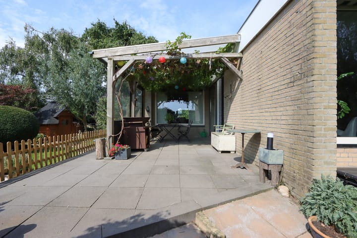 Foto 40 van Professor Zuurlaan 12