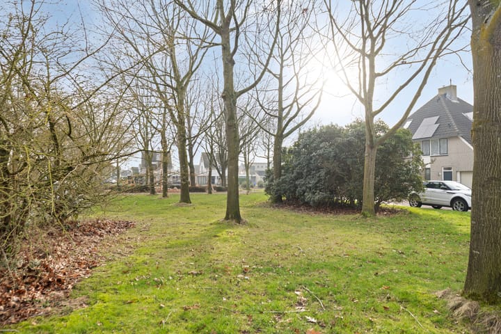 Foto 28 van Martinus Nijhofflaan 51