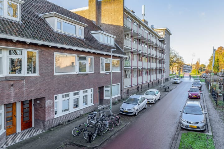 Photo 2 of Cremerstraat 260
