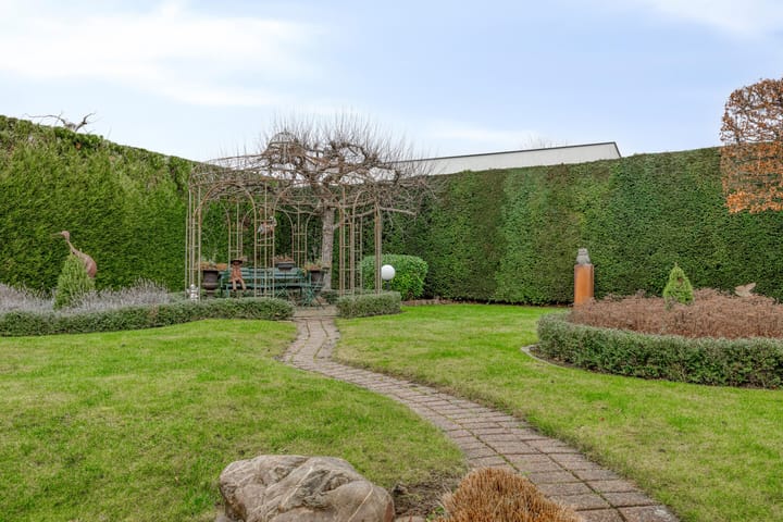 Foto 44 van Courtpendu 25