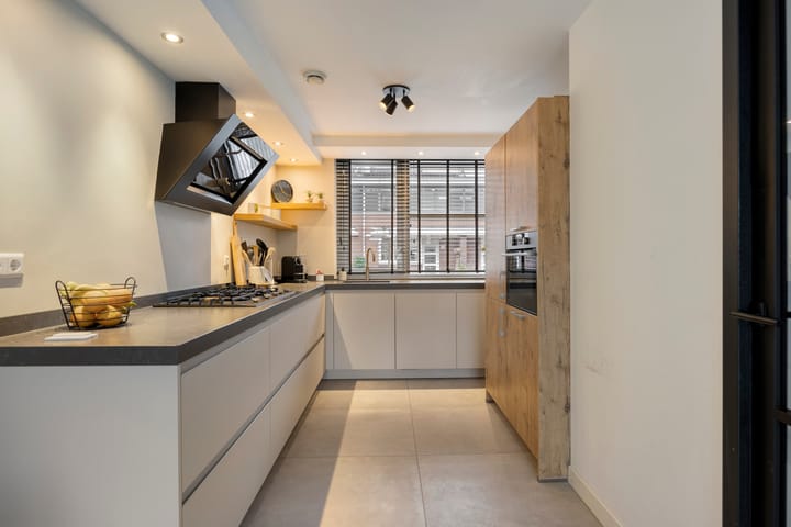 Foto 12 van Madelief 10