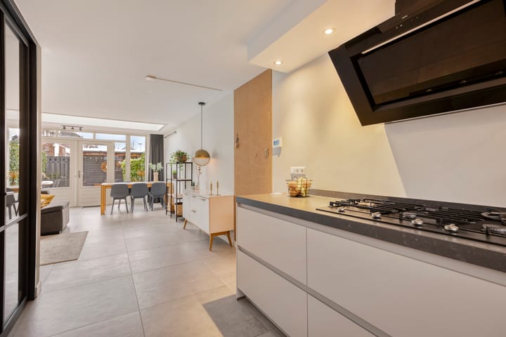 Foto 13 van Madelief 10