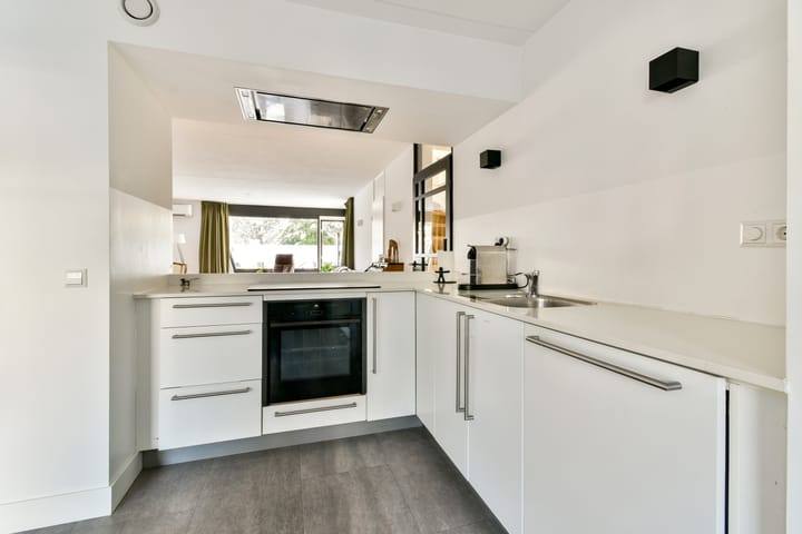 Foto 12 van Theodora Versteeghstraat 15