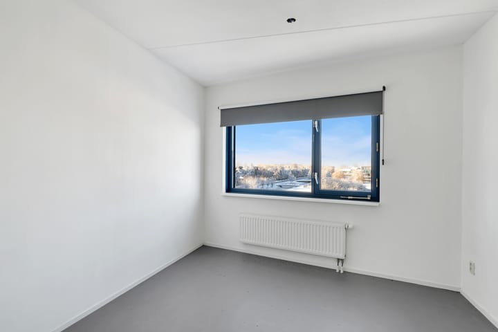 Foto 19 van Zwaardvegerstraat 306