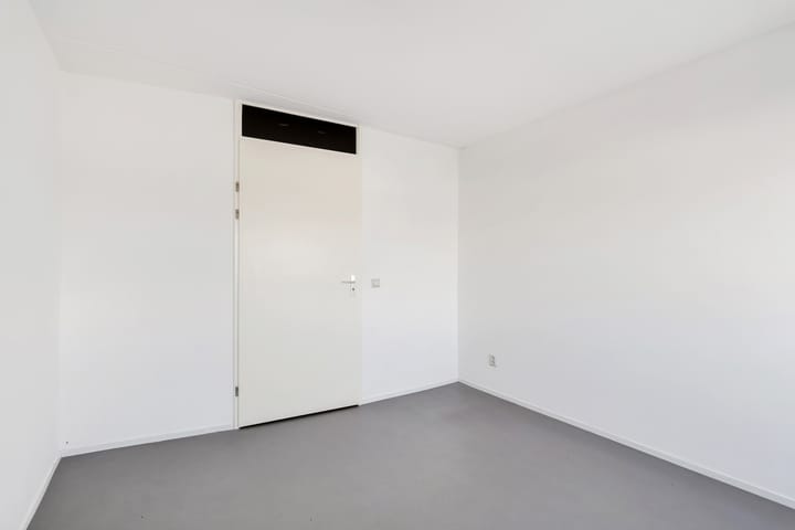 Foto 20 van Zwaardvegerstraat 306