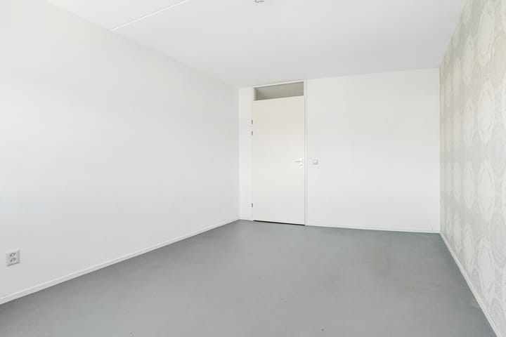 Foto 18 van Zwaardvegerstraat 306