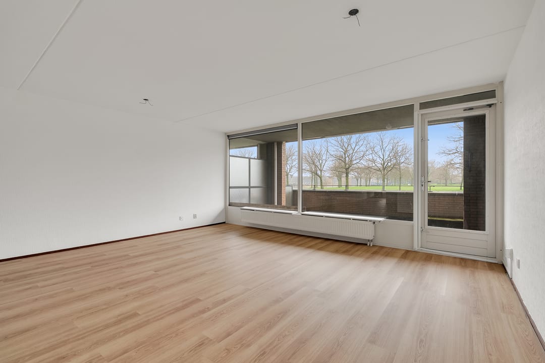 Photo 8 of Zwaardvegerstraat 162