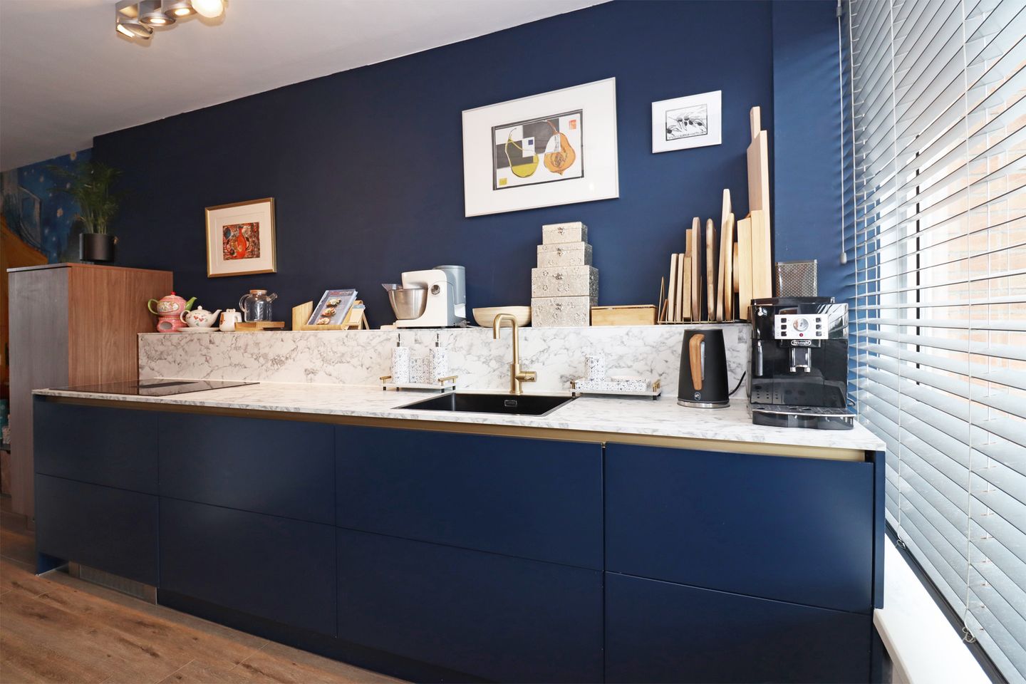 Photo 10 of Gerard Douweg 34