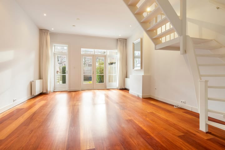 Foto 2 van Van Ostadestraat 14-H