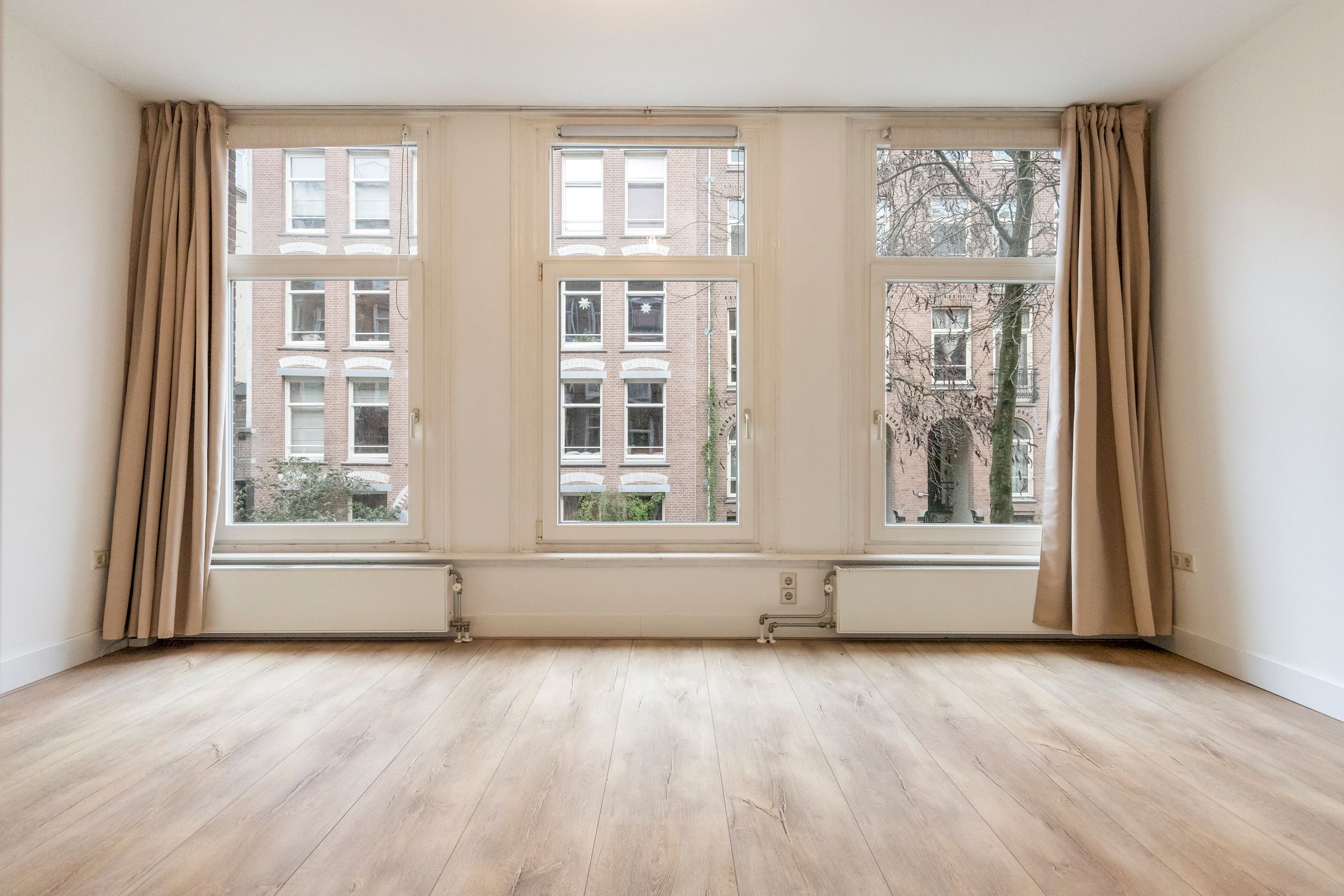 Foto 15 van Van Ostadestraat 14-H