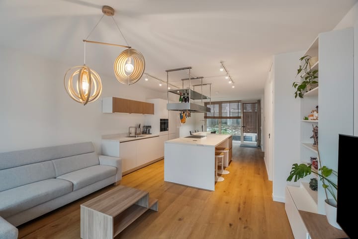 Photo 1 of Fascinatio Boulevard 698-A